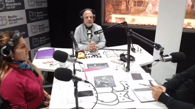 Baby Etchecopar hablando de anime.