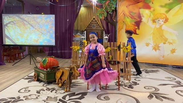 "Семечки" .Поют Макарова Варя и Мелешенков Вова , воспитанники детского сада № 119 города Курска. смотреть онлайн