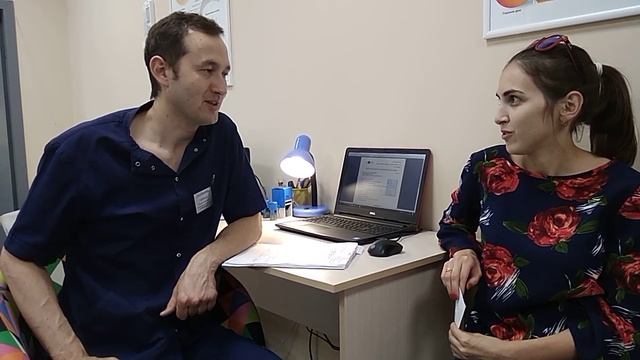 Розалина счастлива, что теперь хорошо видит без очков 👓 и линз ☺️
До операции она боялась, что буде