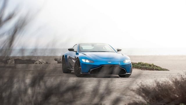 5 minute loop of aston martin engine start смотреть онлайн