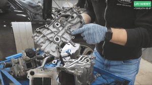 Течь антифриза на Рендж Ровер. Замена прокладки теплообменника клапана ЕГР.