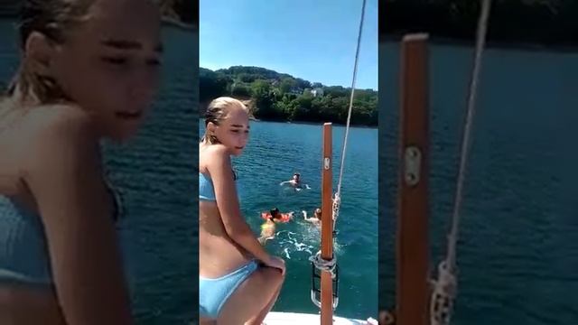 "Лазурное море" 2021 смотреть онлайн