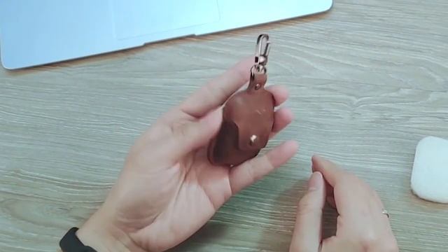 Case Leather Airpods PRO смотреть онлайн