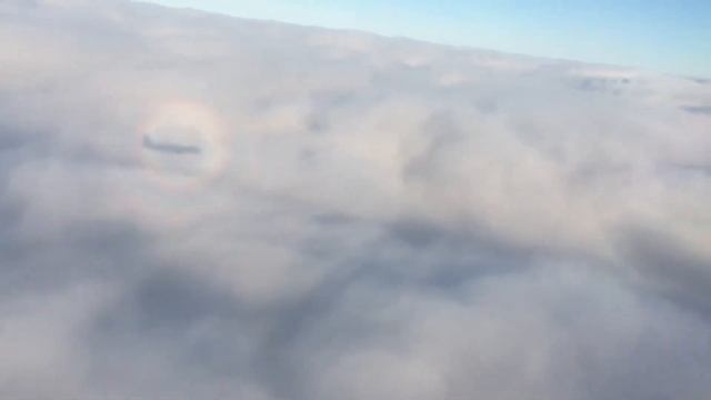 Интересно тень самолета на облаках смотреть онлайн