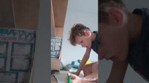 Клип песня И СО СТУЛА НЕ ВСТАВАТЬ
