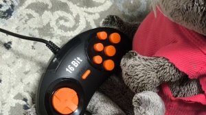 басики играют в приставку