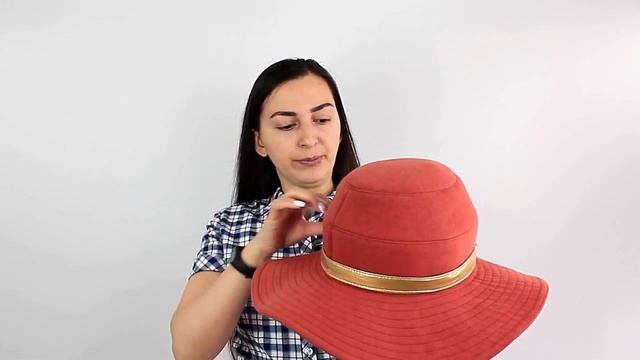 Шляпа, Джоан Коралловая смотреть онлайн