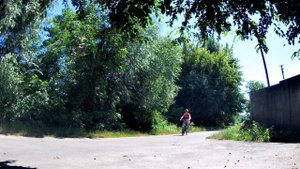 учусь делать стант на горном велике