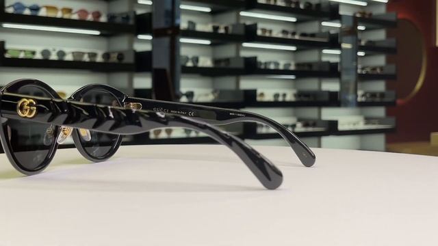 Женские солнцезащитные очки Gucci 0814SK 001 смотреть онлайн