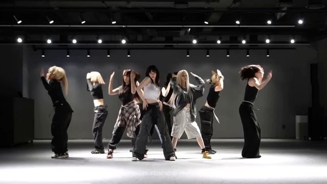 aespa (에스파) “Armageddon” dance practice mirror