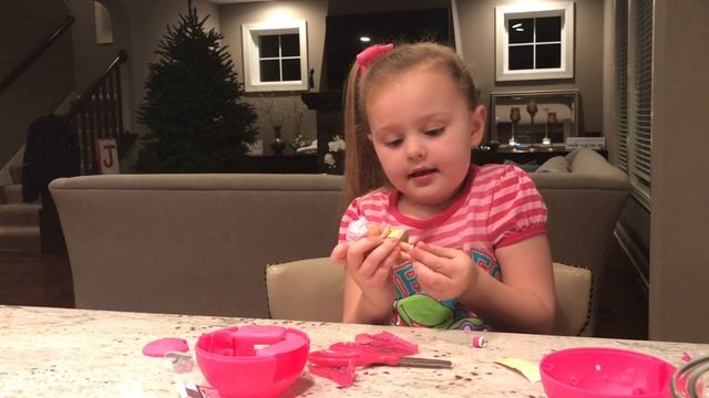 LOL Surprise Baby Doll - 7 Layers of Fun - Will She Pee, Spit, Cry or Color Change? смотреть онлайн