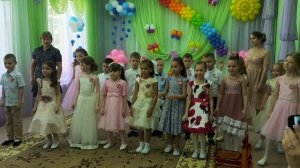 Танец на выпускной "Обнимашки". Группа Ланлыш д/с Пчелка г.Балашов. Муз.руководитель Гончарова Т.М.