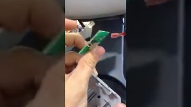 Changing headphone jack смотреть онлайн