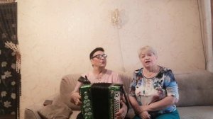 колосилась в поле рожь густая песня 50 годов автор Иван Молчанов в исполнении Валентины К Татьяны Г.