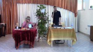 "Сильная слабая женщина".  Христианская пьеса