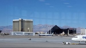 Las Vegas The Strip from airport. Вид на Лас Вегас из аэропорта, утро, 25 февр