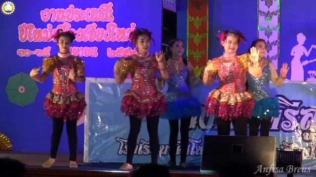 Концерт на улице по случаю Songkran 2014. Чианг Май. Таиланд. 14 смотреть онлайн