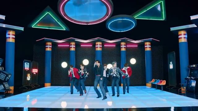 BTS (방탄소년단) 'Dynamite' @ Best Artist 2020