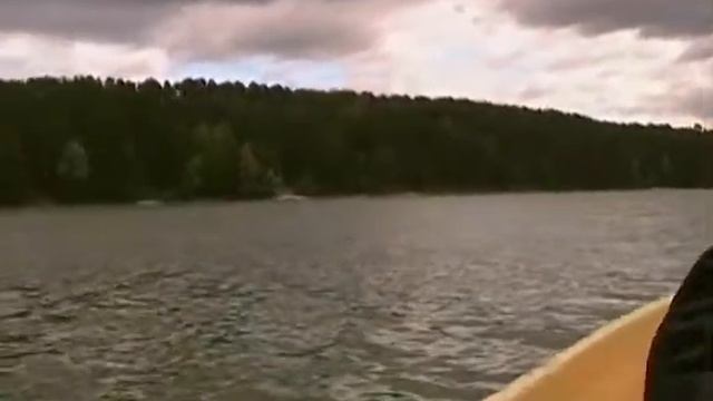 Егор на веслах.MP4 смотреть онлайн