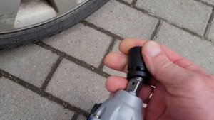 Спасут ли гайковёрт Prostormer ударные головки?