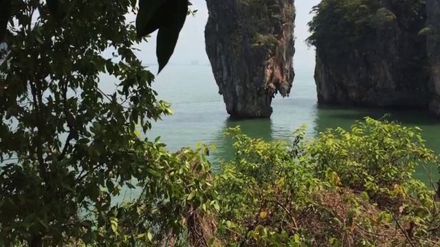 Экскурсия на остров Джеймс Бонд смотреть онлайн