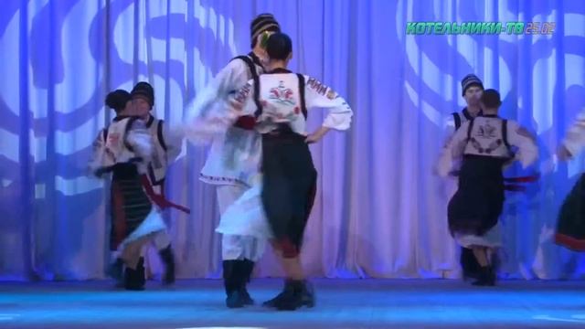 Образцовый хореографический ансамбль Солнышко Обрезка 01 смотреть онлайн