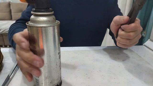 Как согнуть флажок жерлицы?