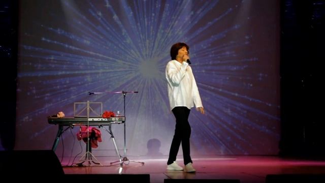 Алексей Молдалиев "Две страсти"- муз. А.Молдалиева сл. Ю.Баладжарова