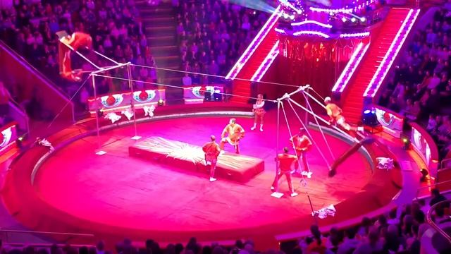 Юбилей тёщи и новая программа цирка Никулина «Бурлеск» смотреть онлайн