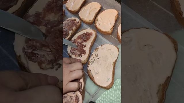 Сытный завтрак для большой семьи!!! смотреть онлайн