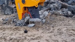 Тестовый запуск дробилки IFP 19 X на экскаваторе SDLG, г  Сургут