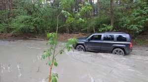 Первый тестовый оффроуд на Jeep Patriot / First offroad drive on Jeep Patriot