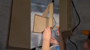 Кормушка из картона