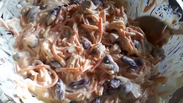 Вкусный салат к Новому году...