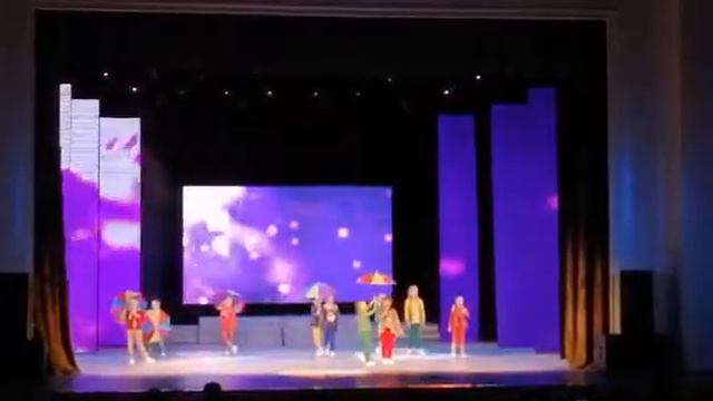 "Зонтики".Образцовый коллектив Вокальная студия "Фа-Солька",г.Новокузнецк смотреть онлайн