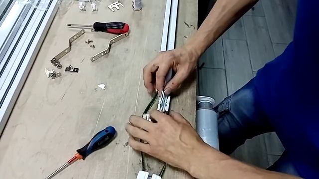 Изменение закрытия раздвижного карниза - двойной центр