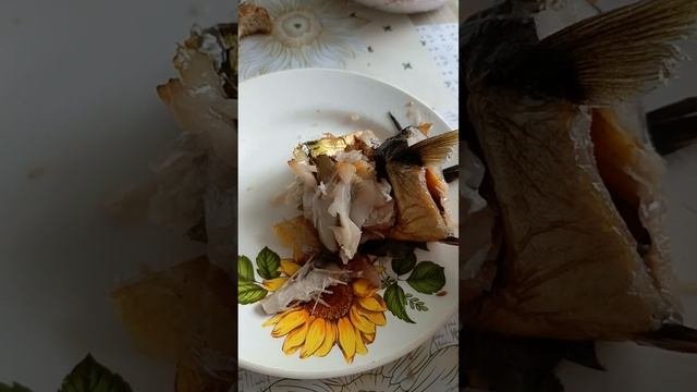 Опарыши в копчёной скумбрии 🤢