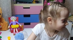 Почему ребенок стесняется?