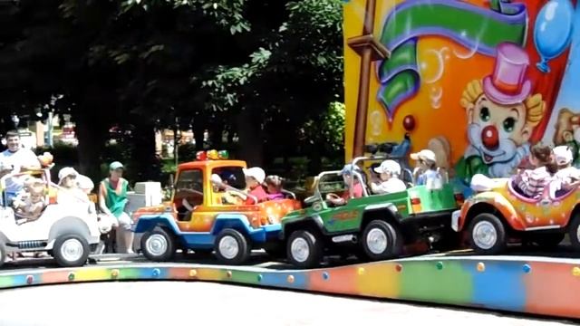 День захисту дітей у Дендропарку. Кіровоград 1.06.13 смотреть онлайн