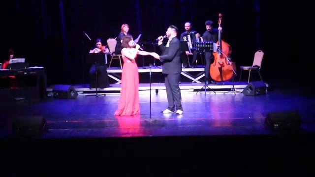 Концерт итальянской песни ("Янтарь-холл", 15.04.2017) смотреть онлайн