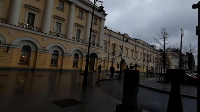 Прогулка по Москве. Как Москва готовится к празднику. ЦУМ. Малый и Большой театр. Кузнецкий мост