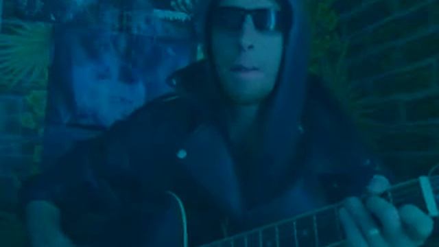 ПРИЗРАЧНЫЙ ЗАМОК НА ОСТРОВЕ ЗЛА под гитару- авторсксая песня смотреть онлайн