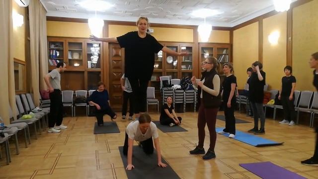 Актёрские задачки, работа с телом, сцен бой, техники смотреть онлайн