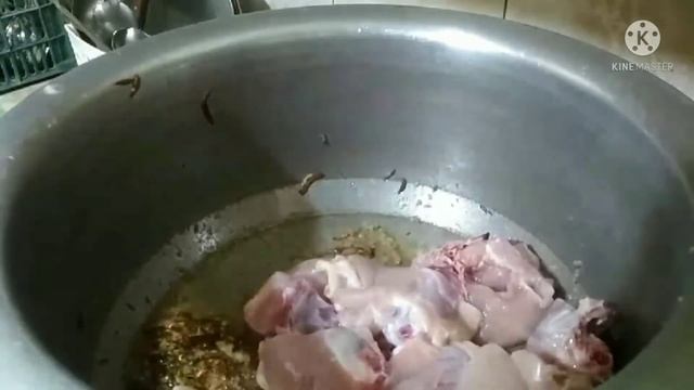 Ammi ne daal Ka q paratha banya or chikhen pulao recipe #madihaqadeervlogs смотреть онлайн