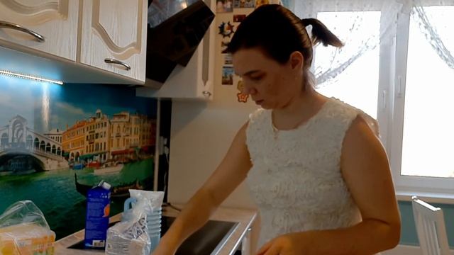 делюсь вкусным и полезным салатиком🥗подходит для тех кто на диете смотреть онлайн