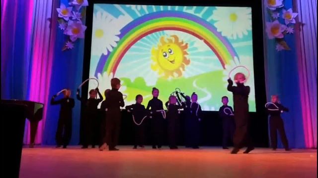 Волшебники на сцене "Точка, точка" г. Краснознаменск смотреть онлайн