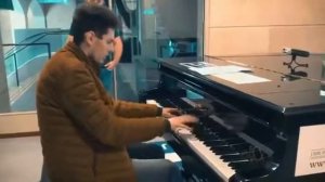 POP PIANO MEDLEY  Amsterdam Train Station – THOMAS KRÜGER