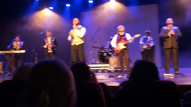 ПЕсняры в Париже смотреть онлайн