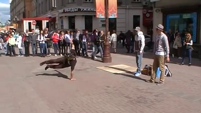 клоуны на Арбате смотреть онлайн