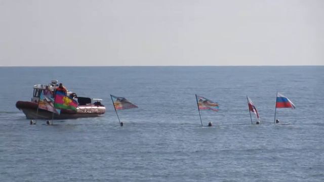 Марафон Победы - заплыв 8 мая в Черном море смотреть онлайн